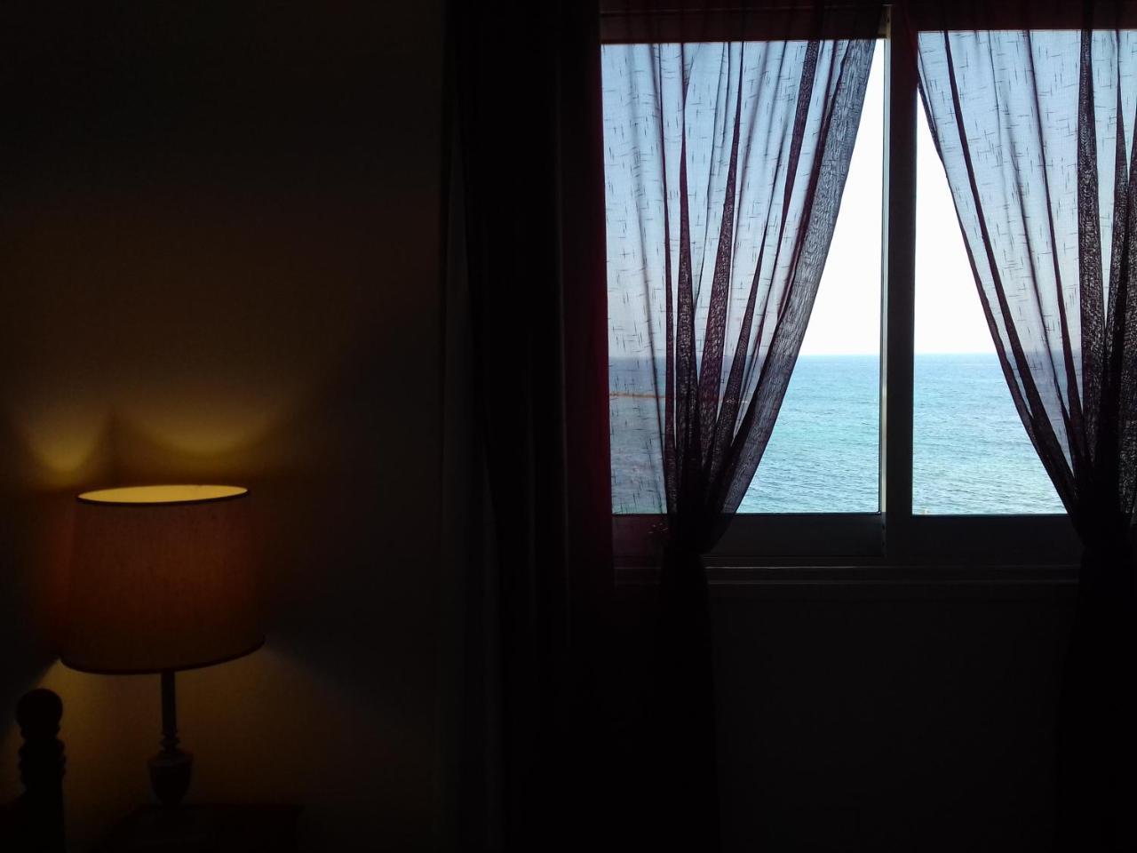777 Beach Guesthouse Paphos Exterior photo