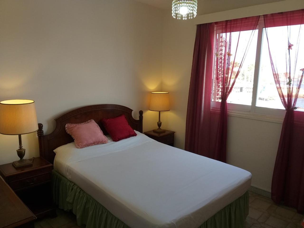 777 Beach Guesthouse Paphos Exterior photo