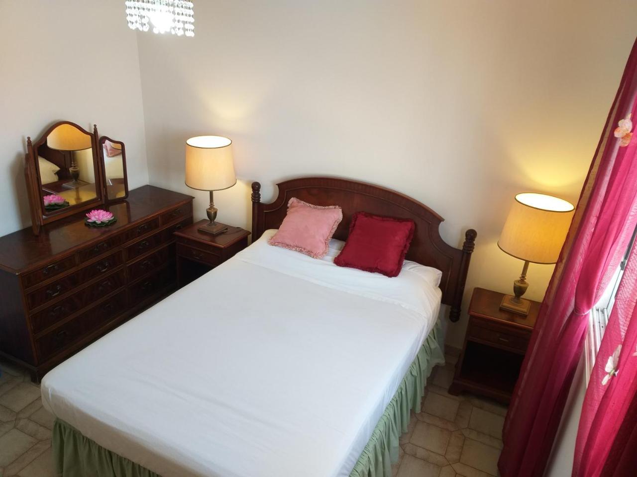 777 Beach Guesthouse Paphos Exterior photo